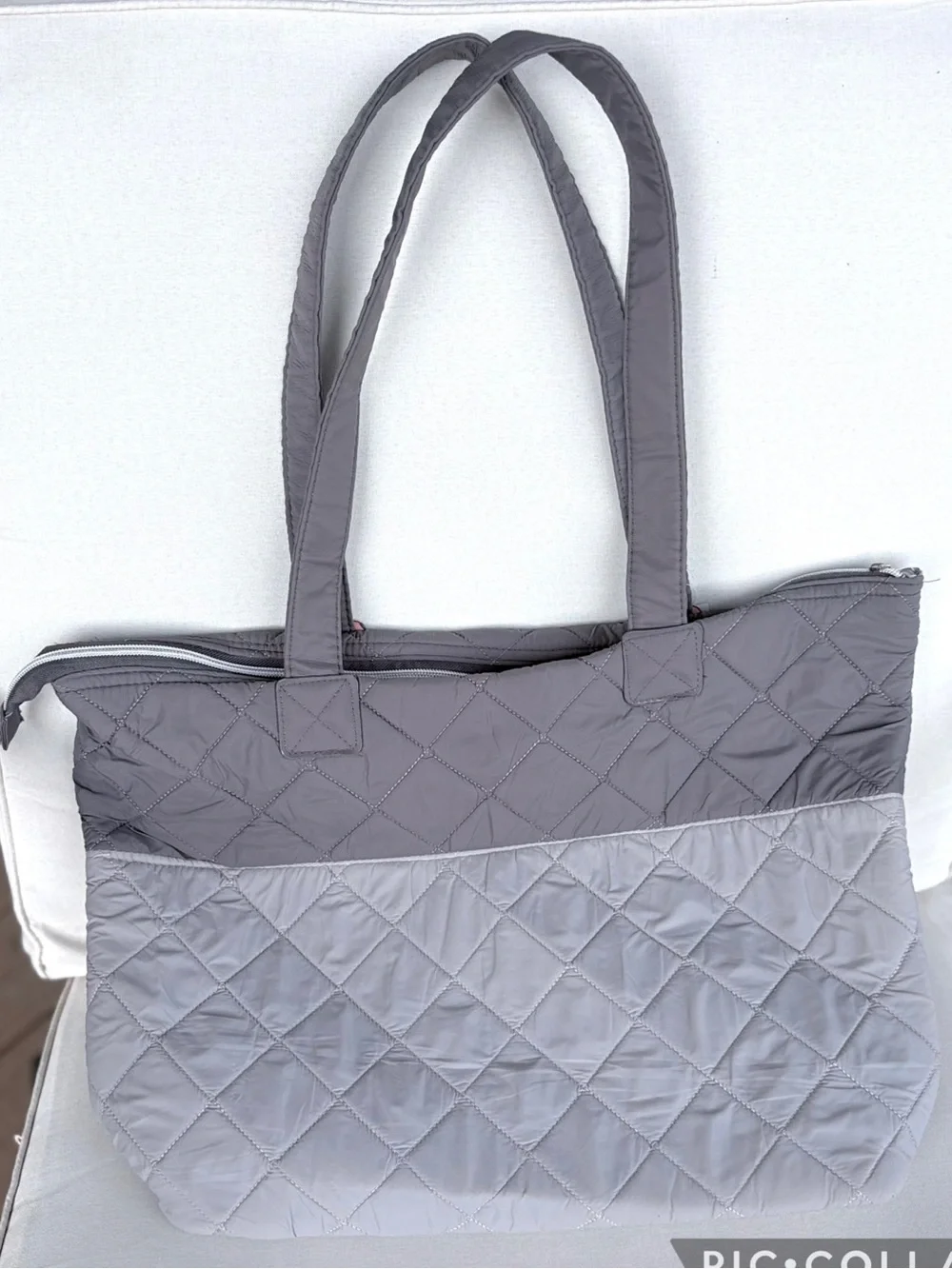 NWT Lightweight Gray Quilted Two-Tone Tote Bag Shoulder Carryall Travel Everyday